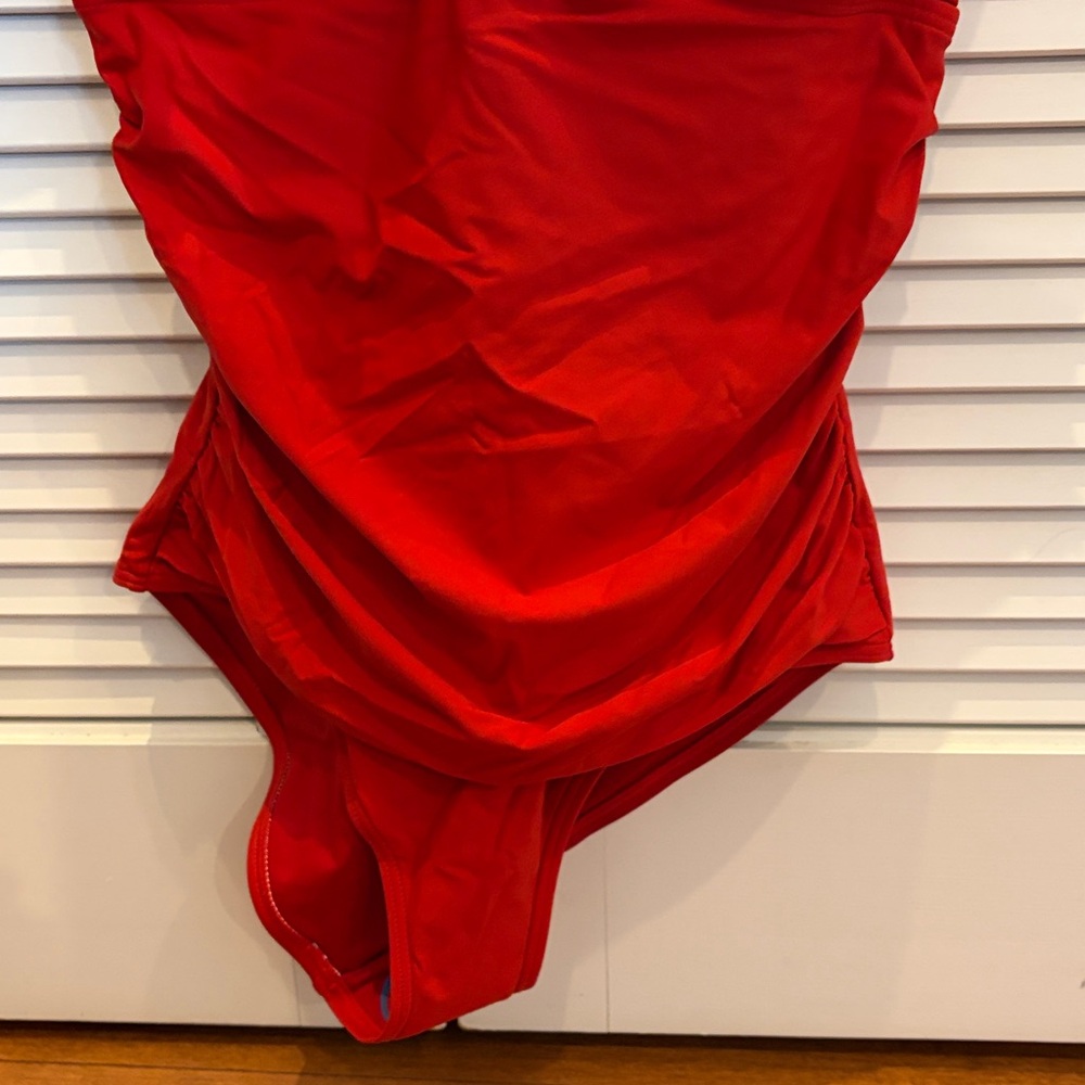 DKNY Red Ruffled Women's One Piece Swimsuit Size M NEW - Picture 3 of 9